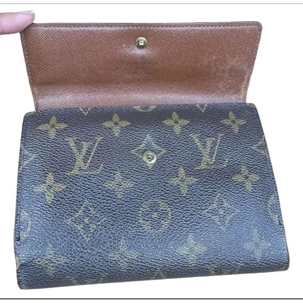 LOUIS VUITTON Monogram Canvas Leather Etui Papiers Trifold Wallet . SP1001